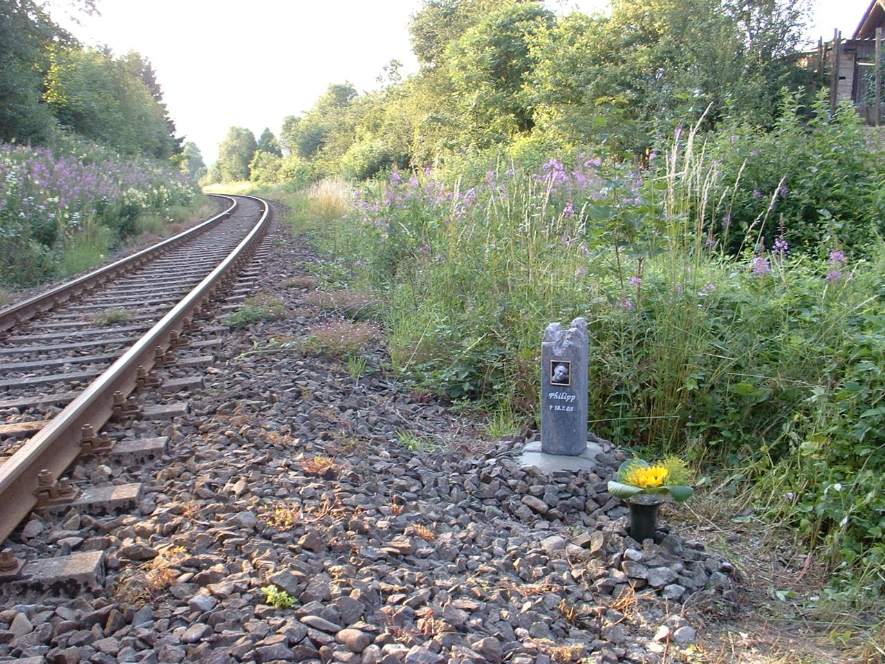 Stein an der Bahnstrecke